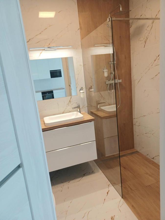 Ajp Nova3 Lux Apartament ชเตชชิน ภายนอก รูปภาพ
